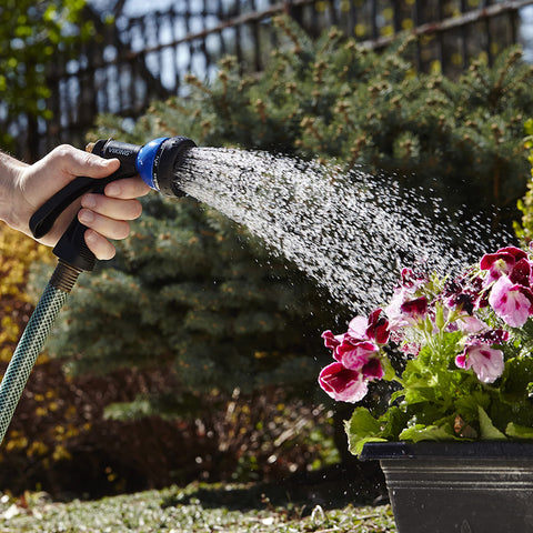 Adjustable dial on VIKING nozzle provides precise pattern selection.
