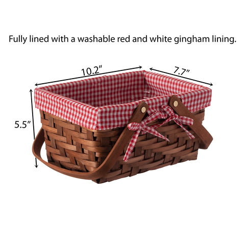 Vintiquwise Wickerwise waterproof woodchips protect contents on damp grass.