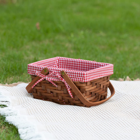 Vintiquwise Wickerwise double folding handles enable easy transport.