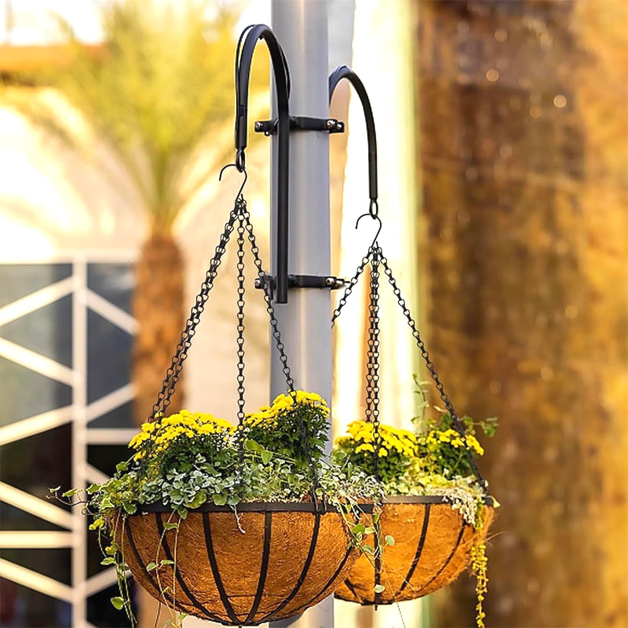 VIREYA outdoor-ready chain enhances balconies, patios, and gardens.