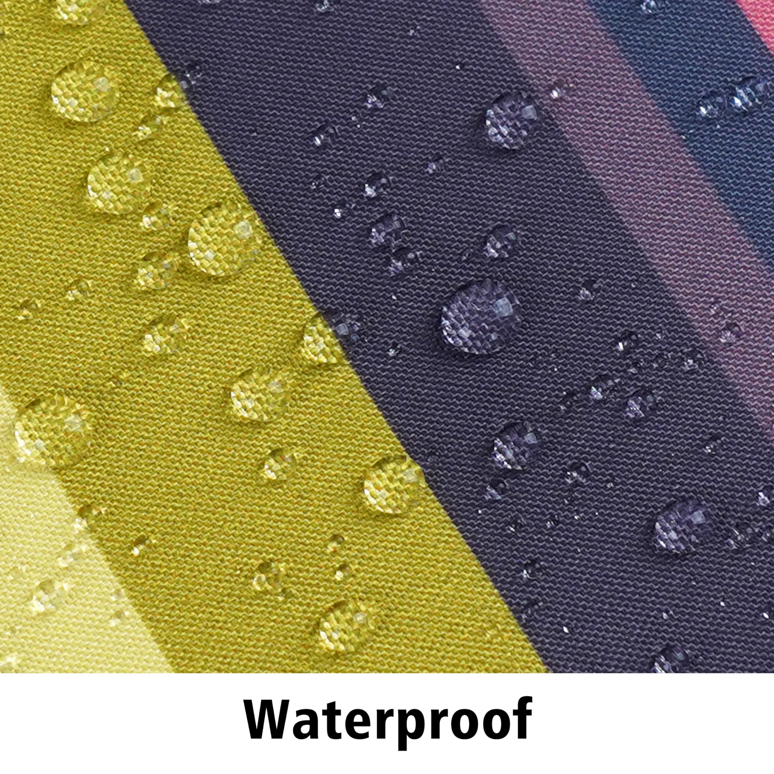 Virtumob striped pattern on tablecloth highlights vibrant, lively outdoor dining.