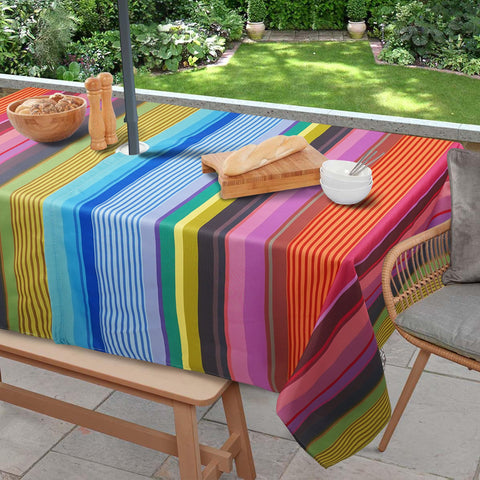 Virtumob outdoor tablecloth with umbrella hole for 60x84 inch tables protects surfaces.