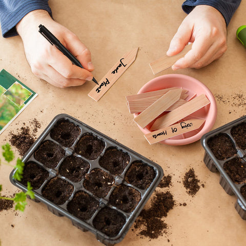 VITEVER seed labels withstand sun and weather