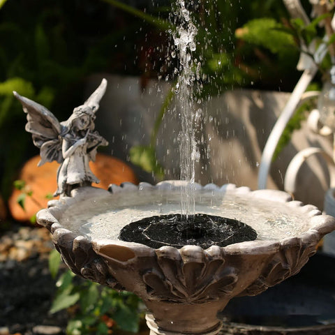 VIVII four-nozzle spray creating varied water patterns for your pond