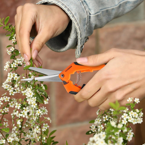 VIVOSUN versatile gardening tool for various tasks