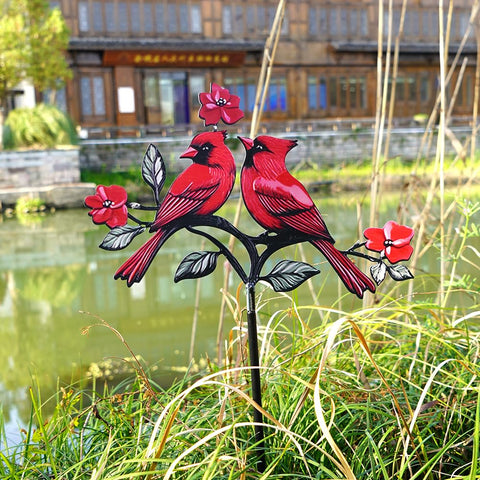 VKEVOC durable cardinal yard art enhances patios with weatherproof charm.
