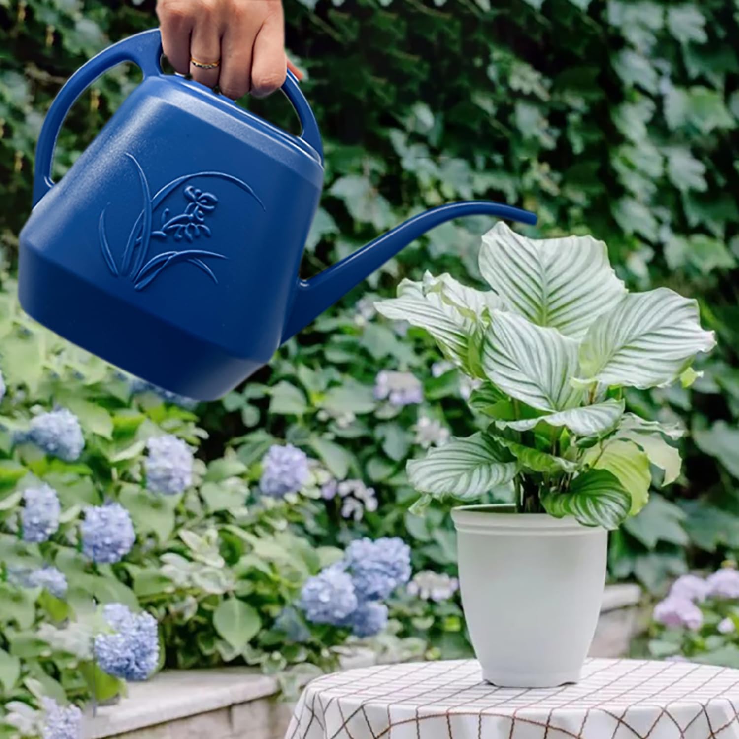 VKPLITE long-stem spout provides controlled water flow to target soil.