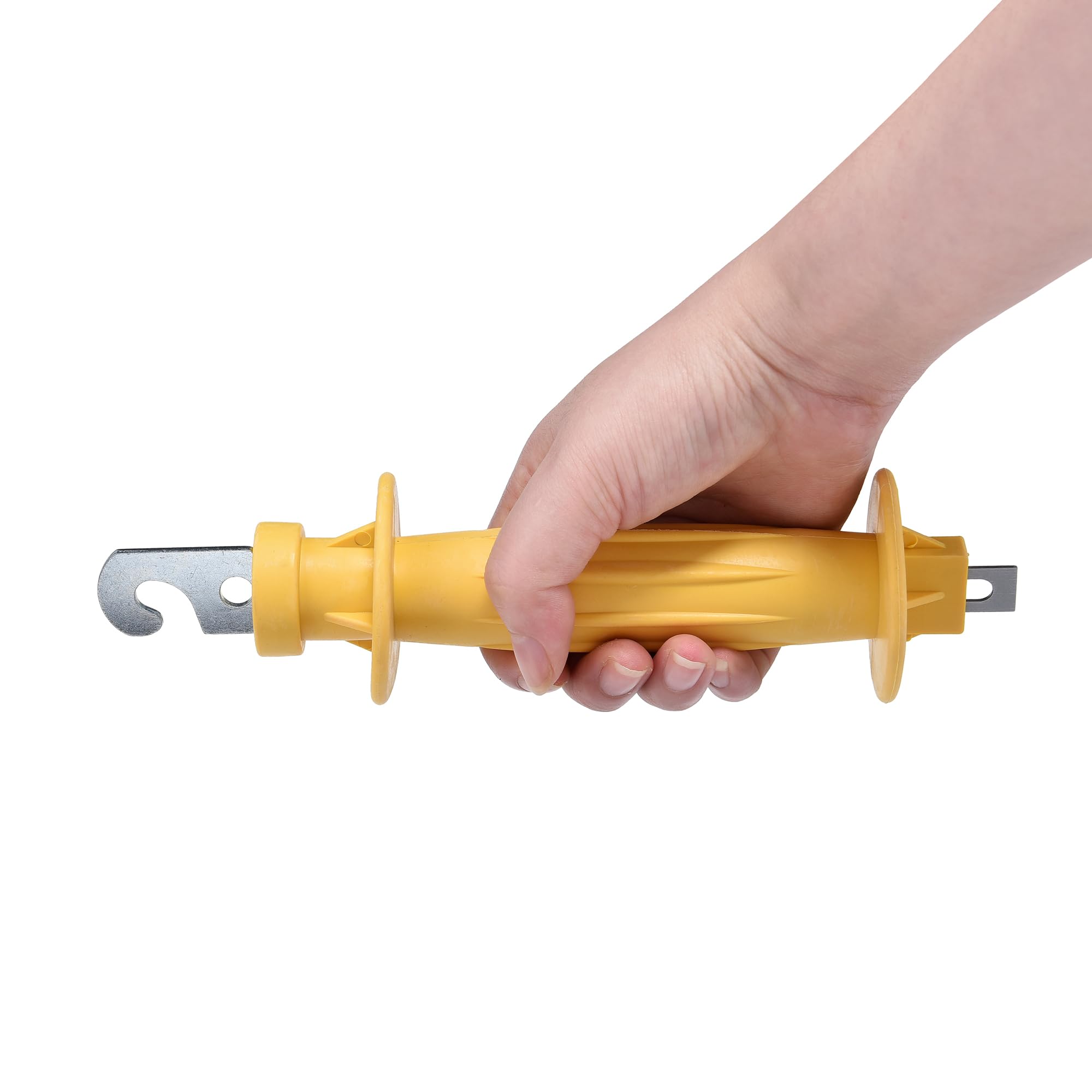 Voefig gate handle in cold outdoor environment demonstrating crack resistance