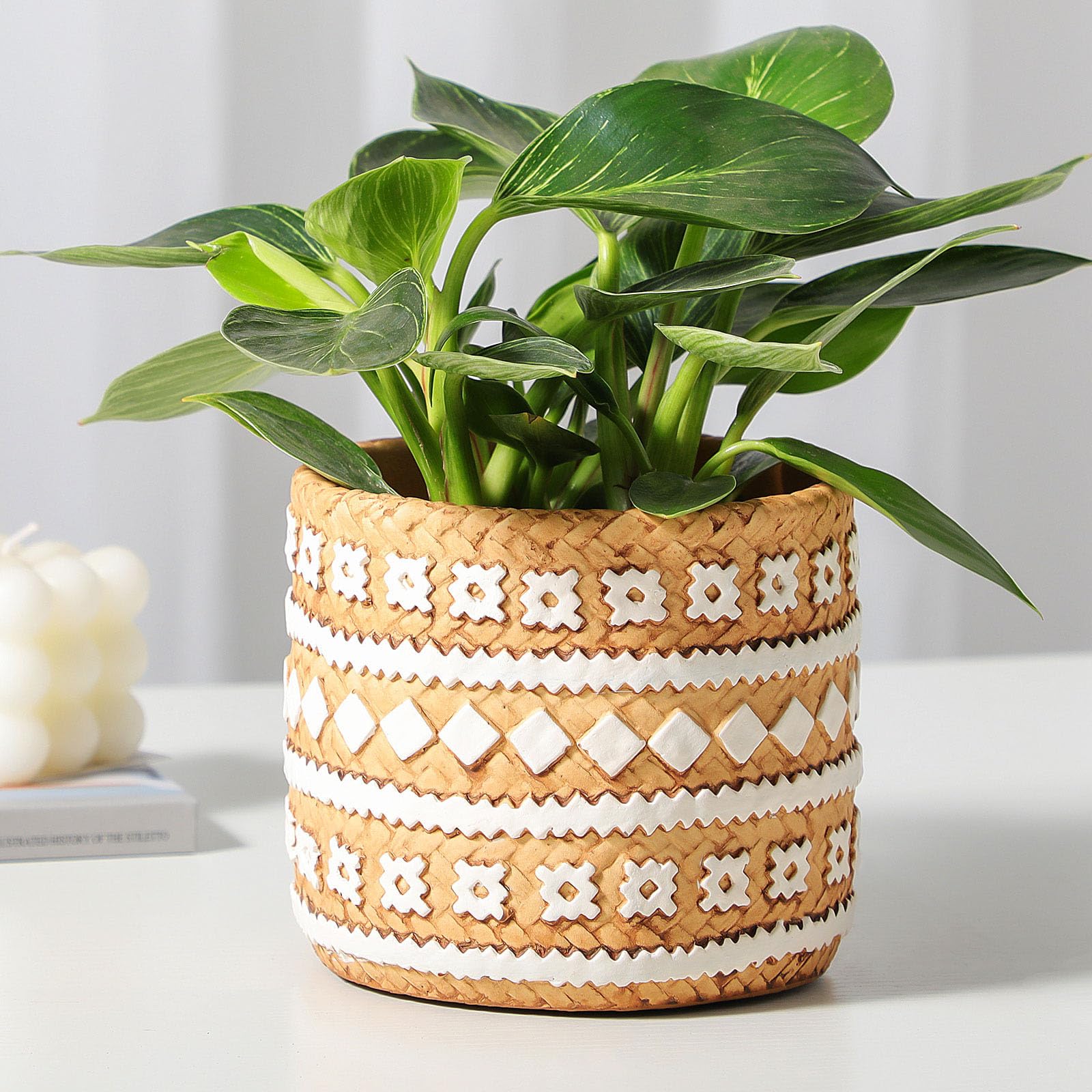 vomiceak concrete rattan-style planter texture close-up for durable indoor outdoor use.