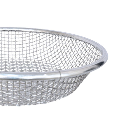 Vonoso sifter with 1-8in mesh for fine soil debris