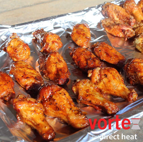 VORTEX direct heat for Weber kettle 22-5 enables wings and steaks with even browning.