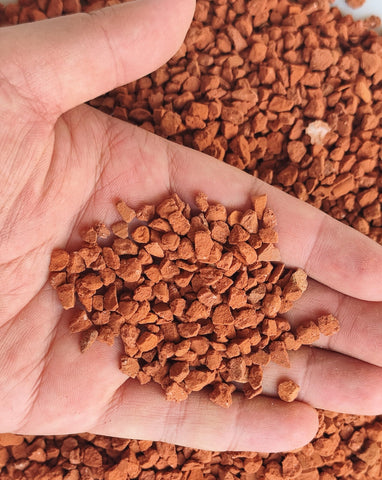 Voulosimi calcined clay soil additive for bonsai, improving drainage and moisture retention.