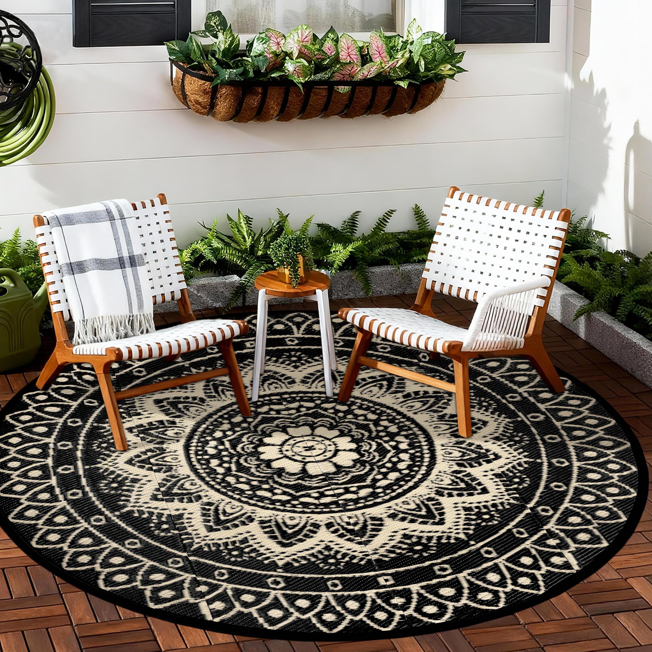 VSIWB round patio rug 6ft provides barefoot comfort on outdoor surfaces.