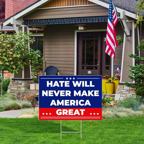 VWAERR weatherproof plastic board resists fading in harsh weather.