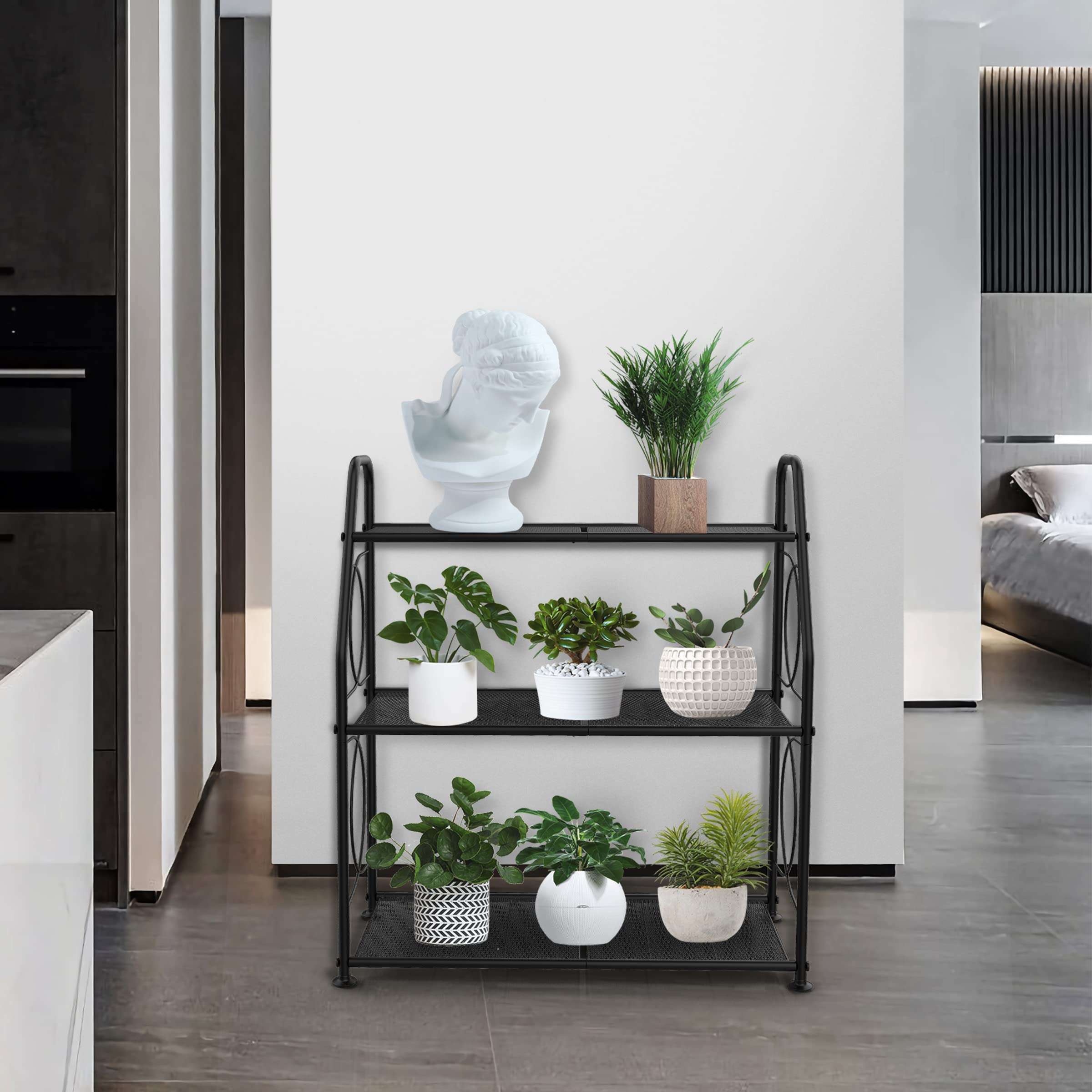 VyGrow stand with four adjustable feet protects floors.