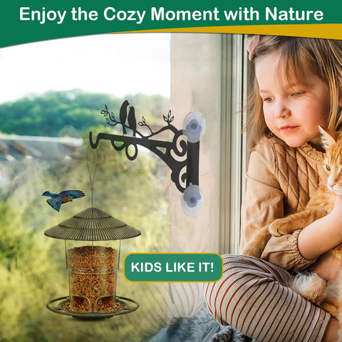 Sturdy suction cup window hanger by VYTTOX for scratch-free glass mounting.