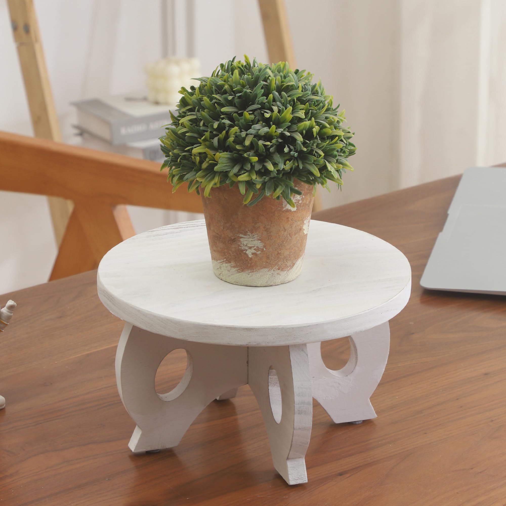 VZODESR dessert display stand round adds charm to treats.