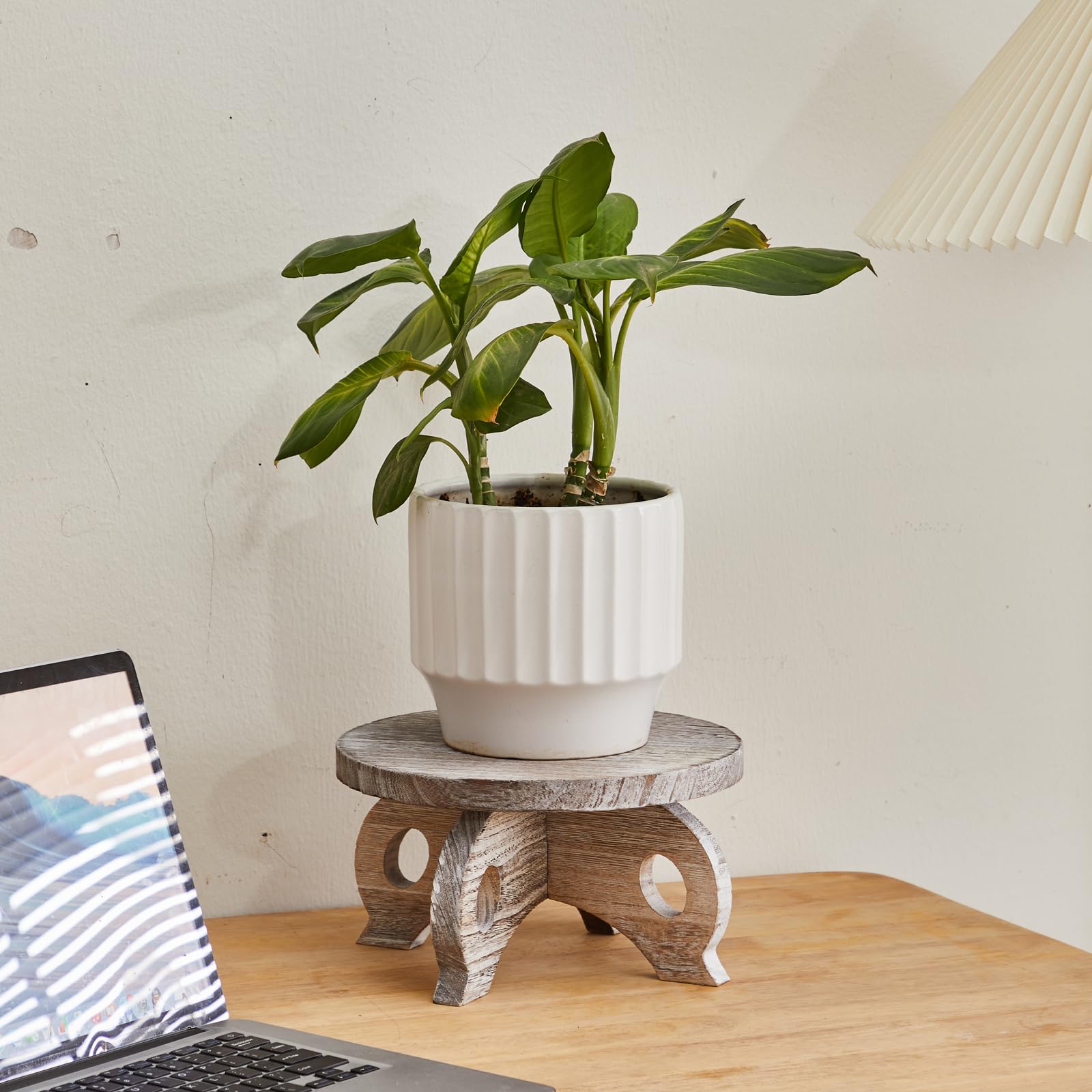 VZODESR farmhouse display stand suits balconies, shelves, and corners.