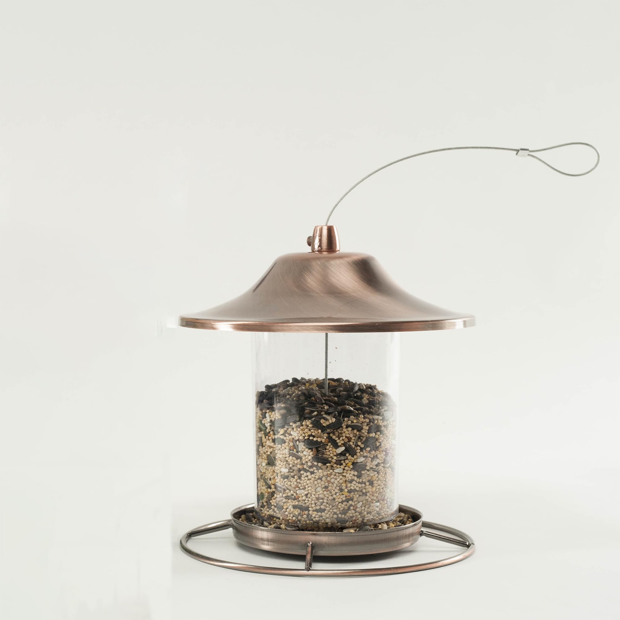 Nyjer, peanut kernels, and safflower in Wagner's mix attract cardinals and finches.