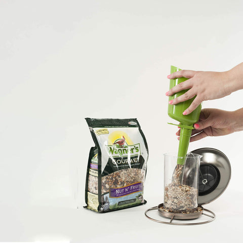 Natural fruits and nuts in Wagner's blend provide hearty treats for backyard birds.