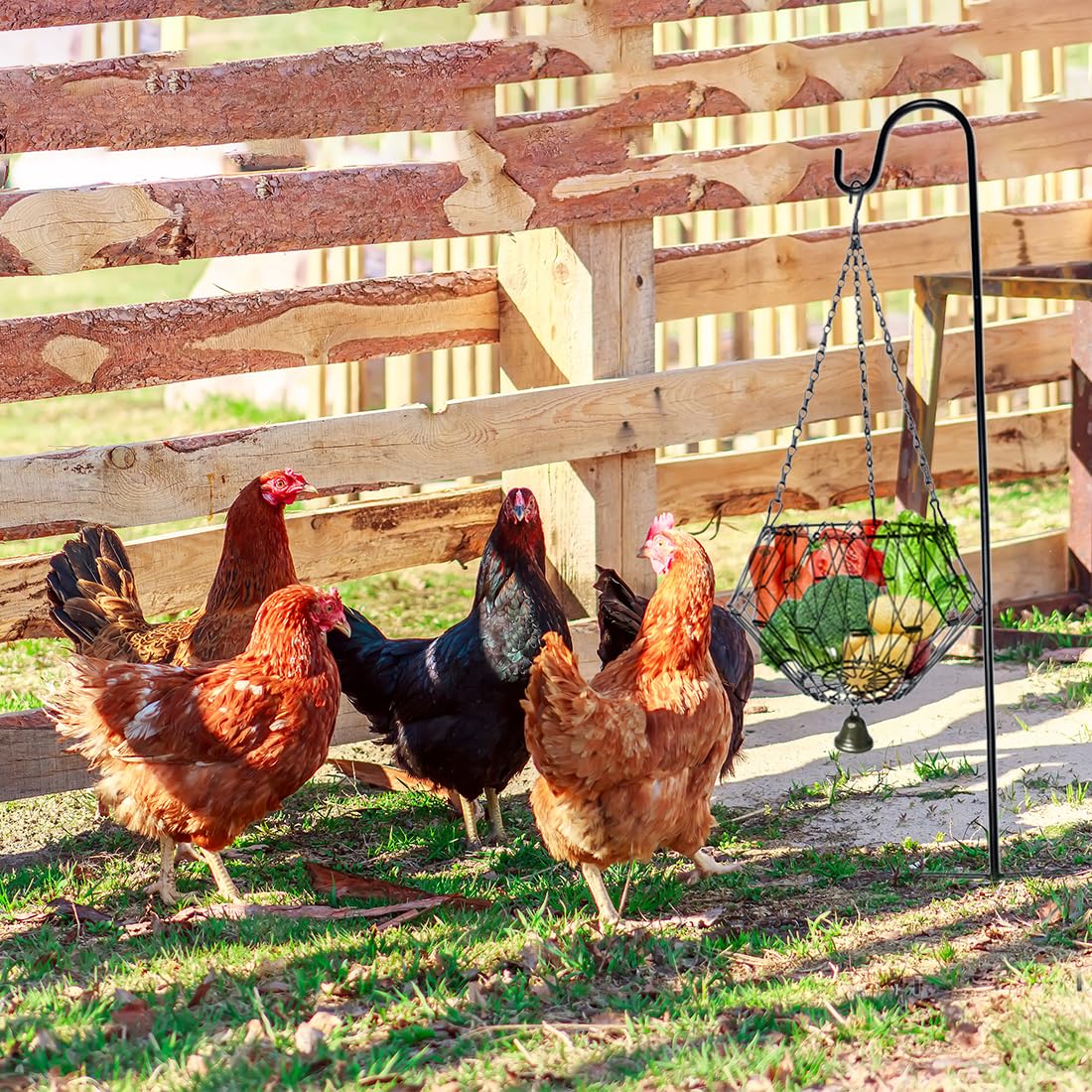 WaiLaDi Package includes feeder, four chains, and shepherd's hook.