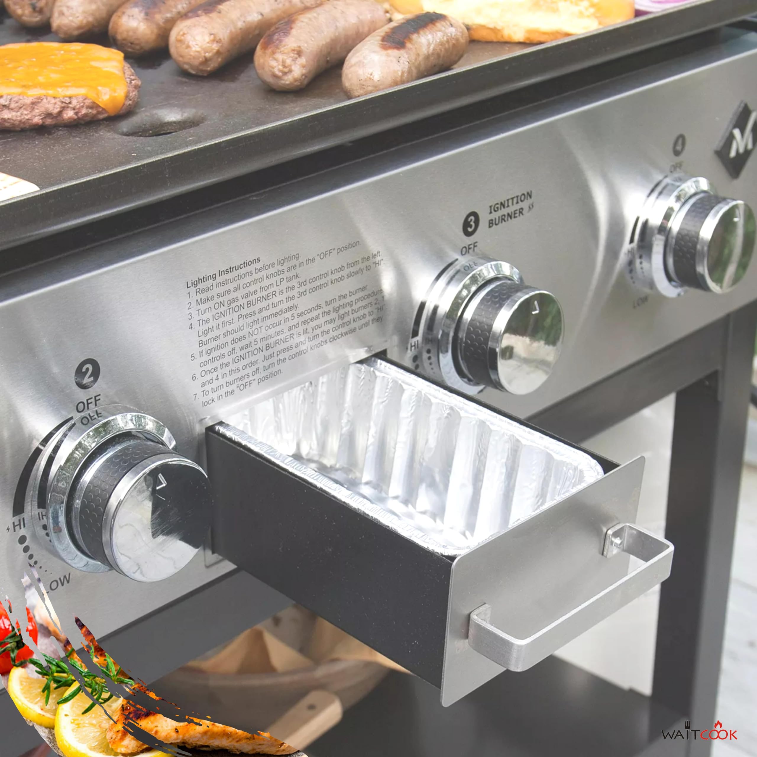 Disposable liners let you refresh the griddle quickly between batches