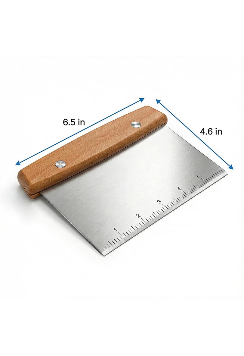 WANRHDZS scraper used for chopping vegetables on a cutting board