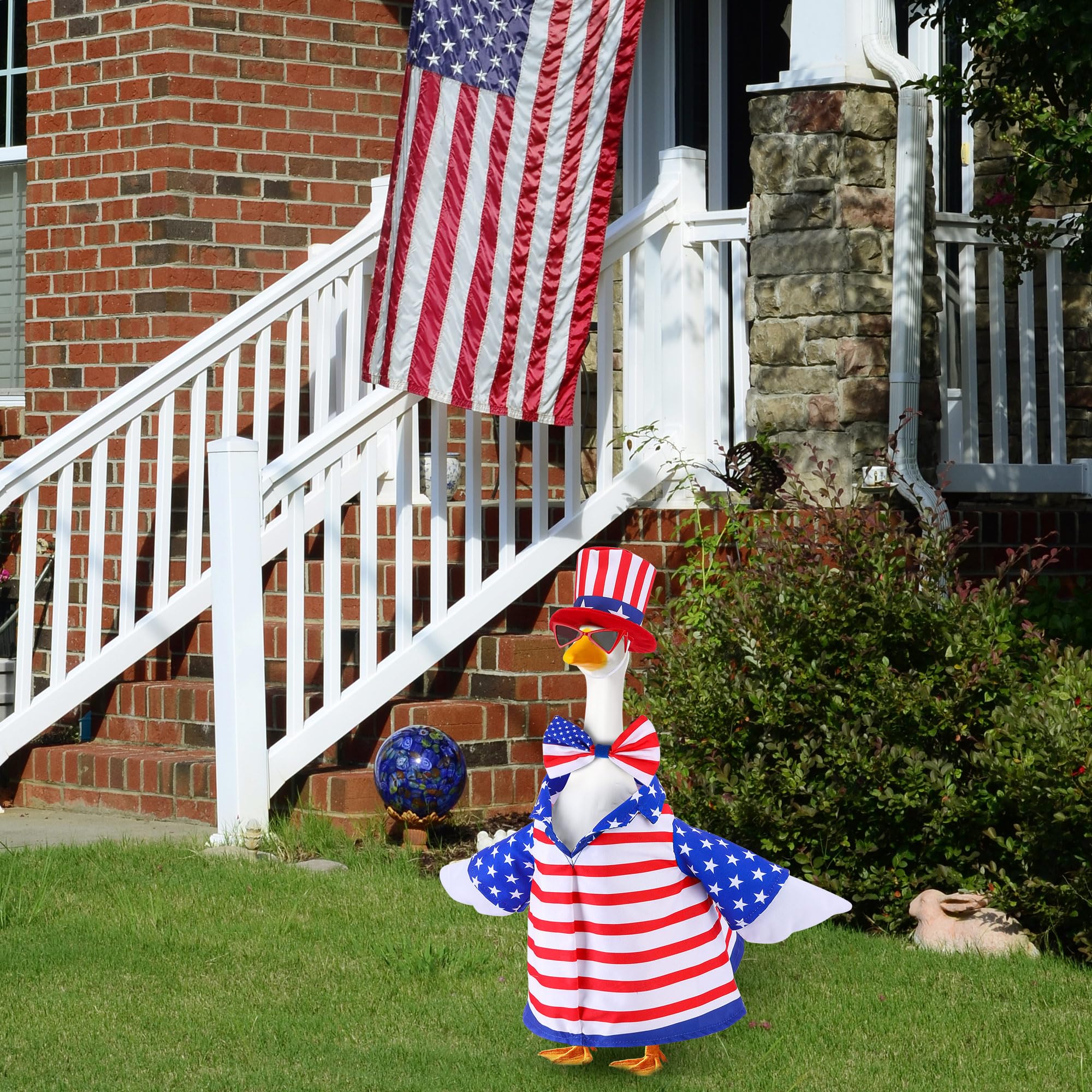 Watayo Independence Day goose ensemble brightening porch decor.