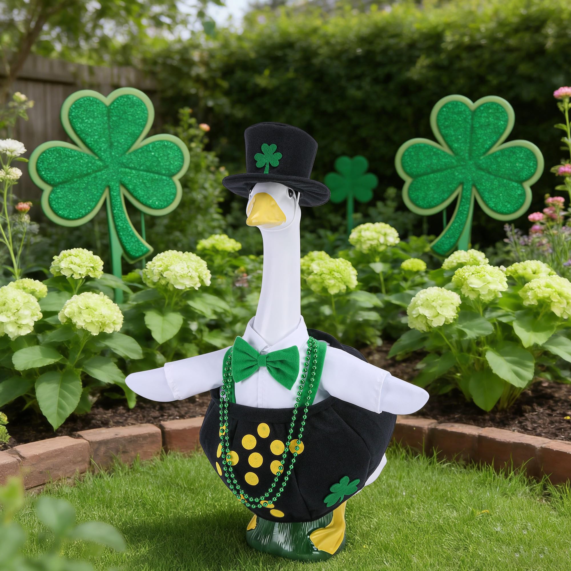 Watayo outdoor garden decor enhances yard charm