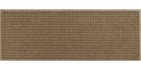 WaterHog Squares mat angled view highlighting dirt-trapping surface for busy entryways
