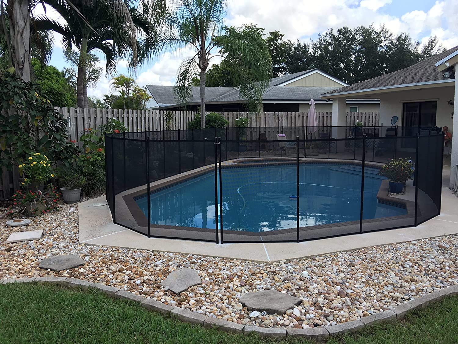 WaterWarden stainless steel pins anchor the fence to concrete decks