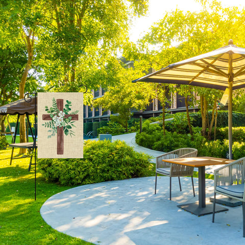Watinc porch yard display flag—easy to install and weather-friendly.