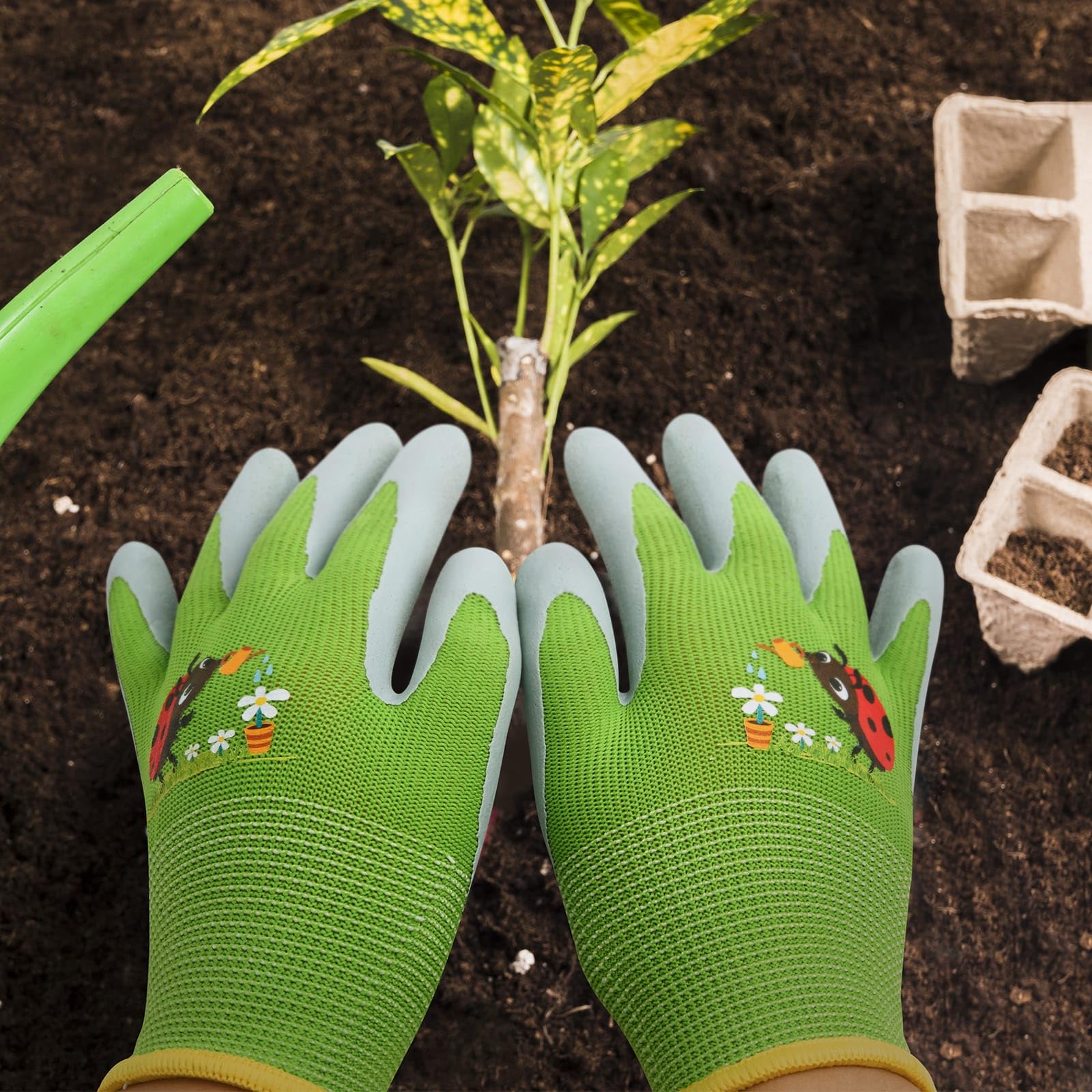 WAWSAM kids gardening gloves green insect design enhance outdoor exploration.