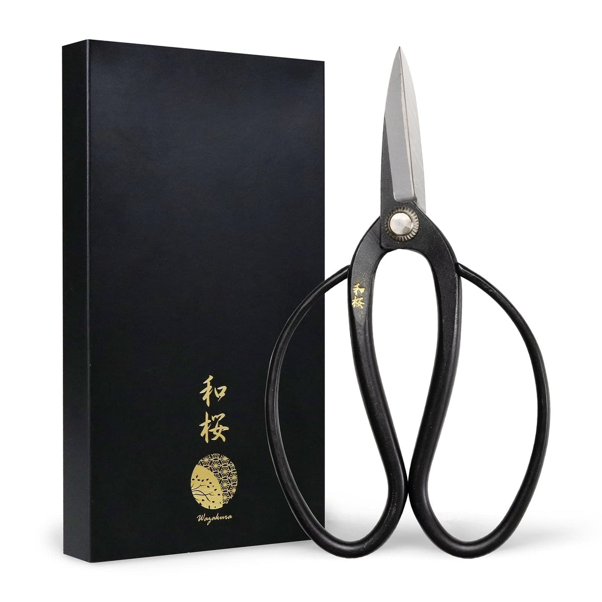 Wazakura Yasugi steel bonsai scissors blade close-up for precise pruning