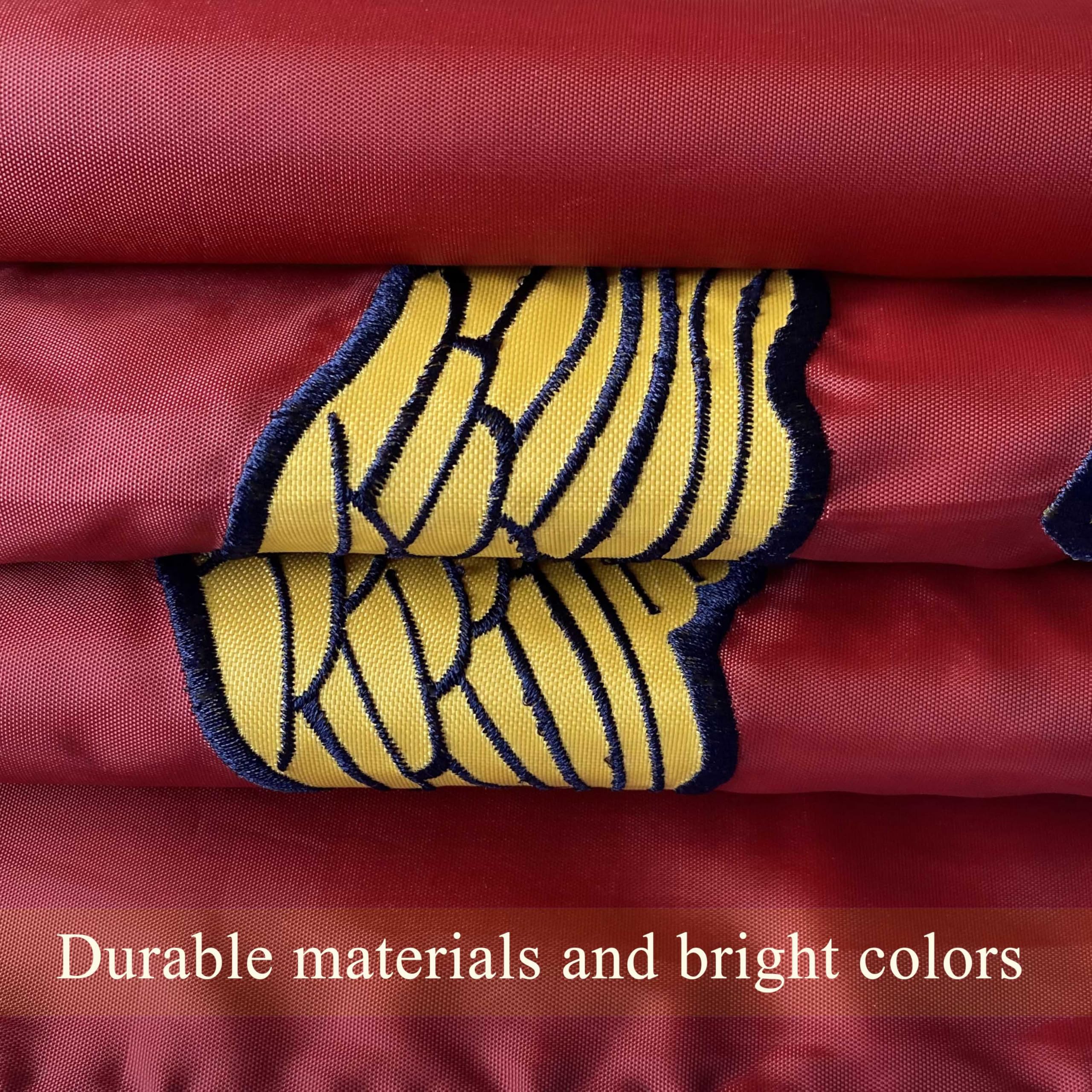 WDGG all-weather UV-protected flag withstands sun and weather.