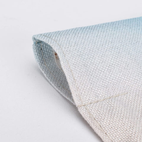 WDGG solar-led burlap garden flag offers double-sided visibility both day and night