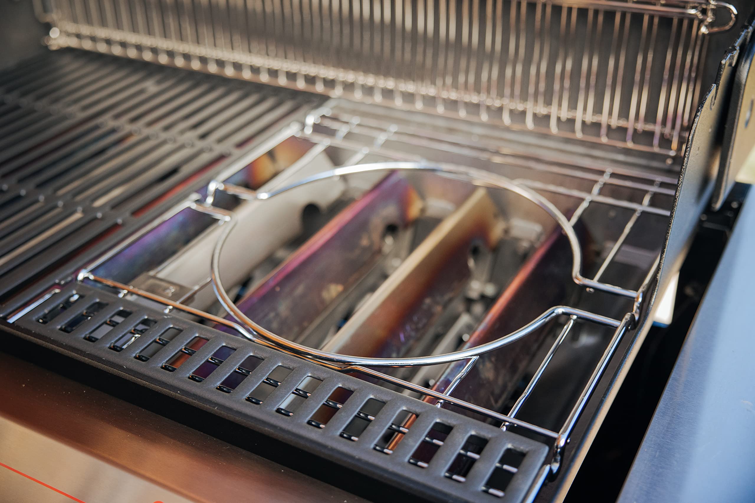 Weber Crafted frame closeup shows durable stainless finish for year-round outdoor use.