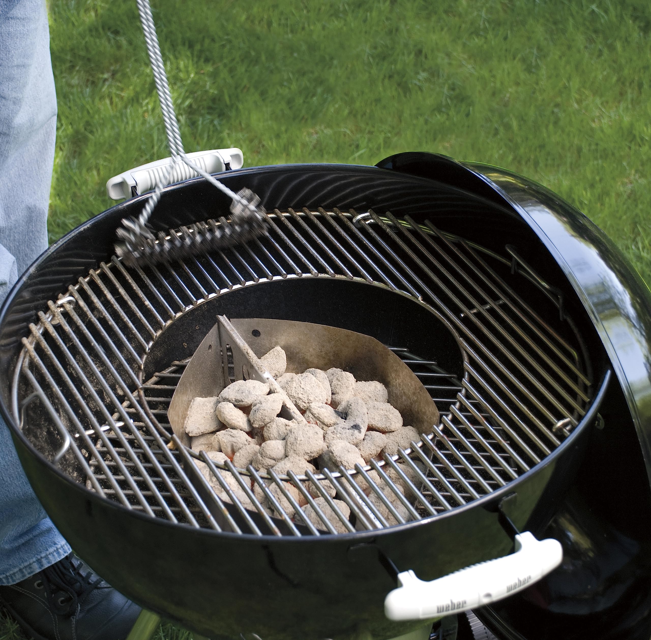 Weber Gourmet Hinged Grate with Seared Grate accessory setup