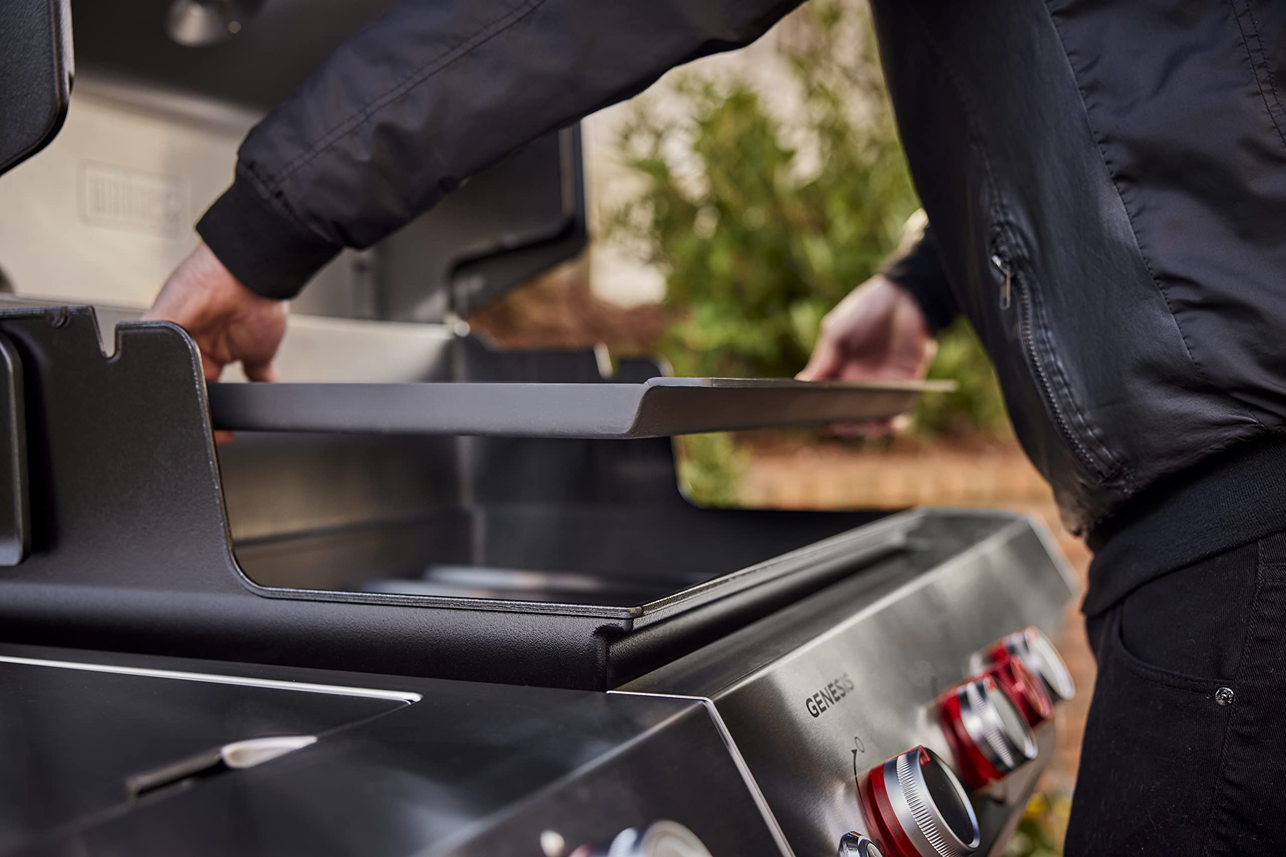 Weber griddle insert delivers even heat across carbon steel for consistent searing