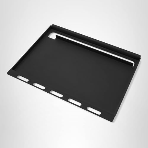 Large cooking surface keeps family fed during gatherings with Weber griddle insert