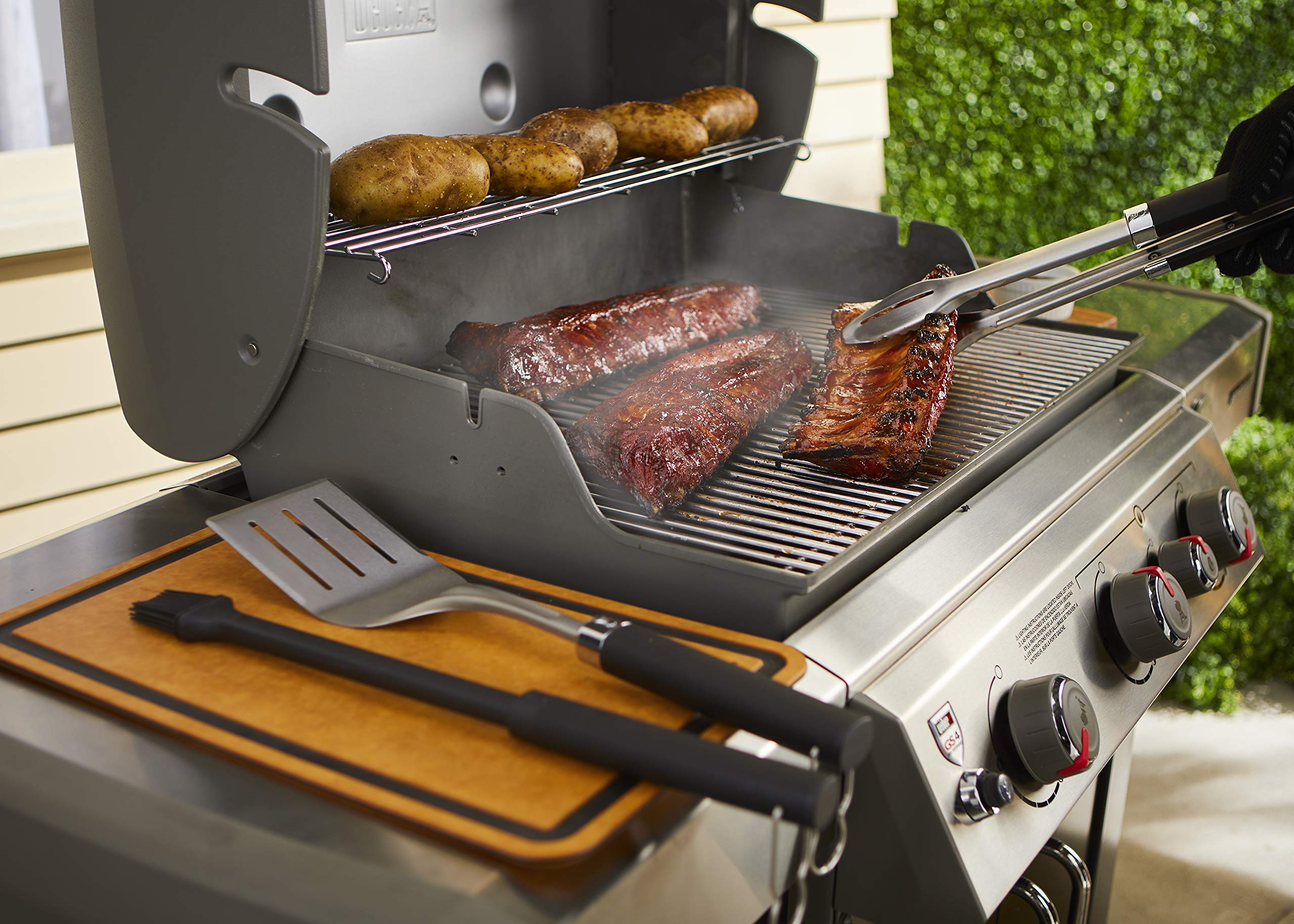 Weber Precision 3-Piece Grilling Tool Set 3-sided bevel edge aids precise flips.
