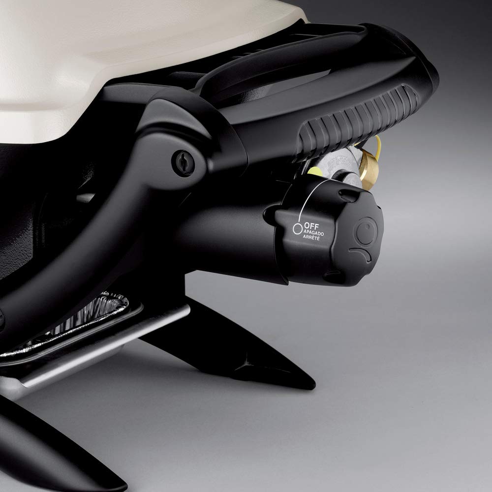Weber Q1200 durable cast-aluminum lid and cookbox withstand outdoor use