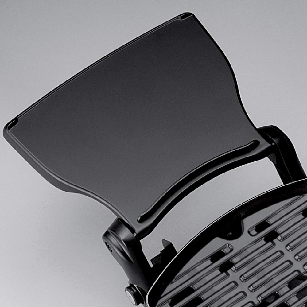 Weber Q1200 red folding side table provides workspace