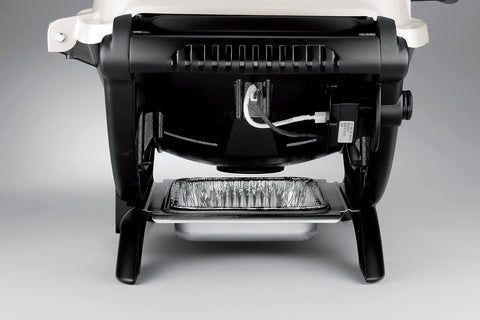 Weber Q1200 tailgate-ready design for parks and beaches