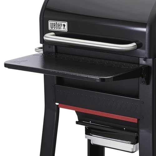 Weber Searwood 600 front table attached for extra prep area.