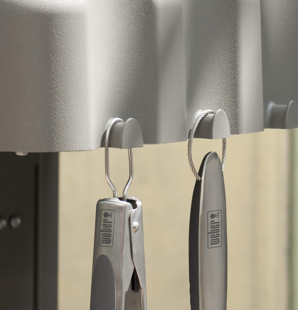 Closeup of Weber spatula edge showing sturdy blade