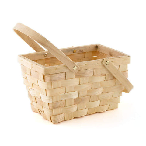 WEDDINGSTAR Decor woven picnic basket large—elegant tablescape and gift-ready presentation.