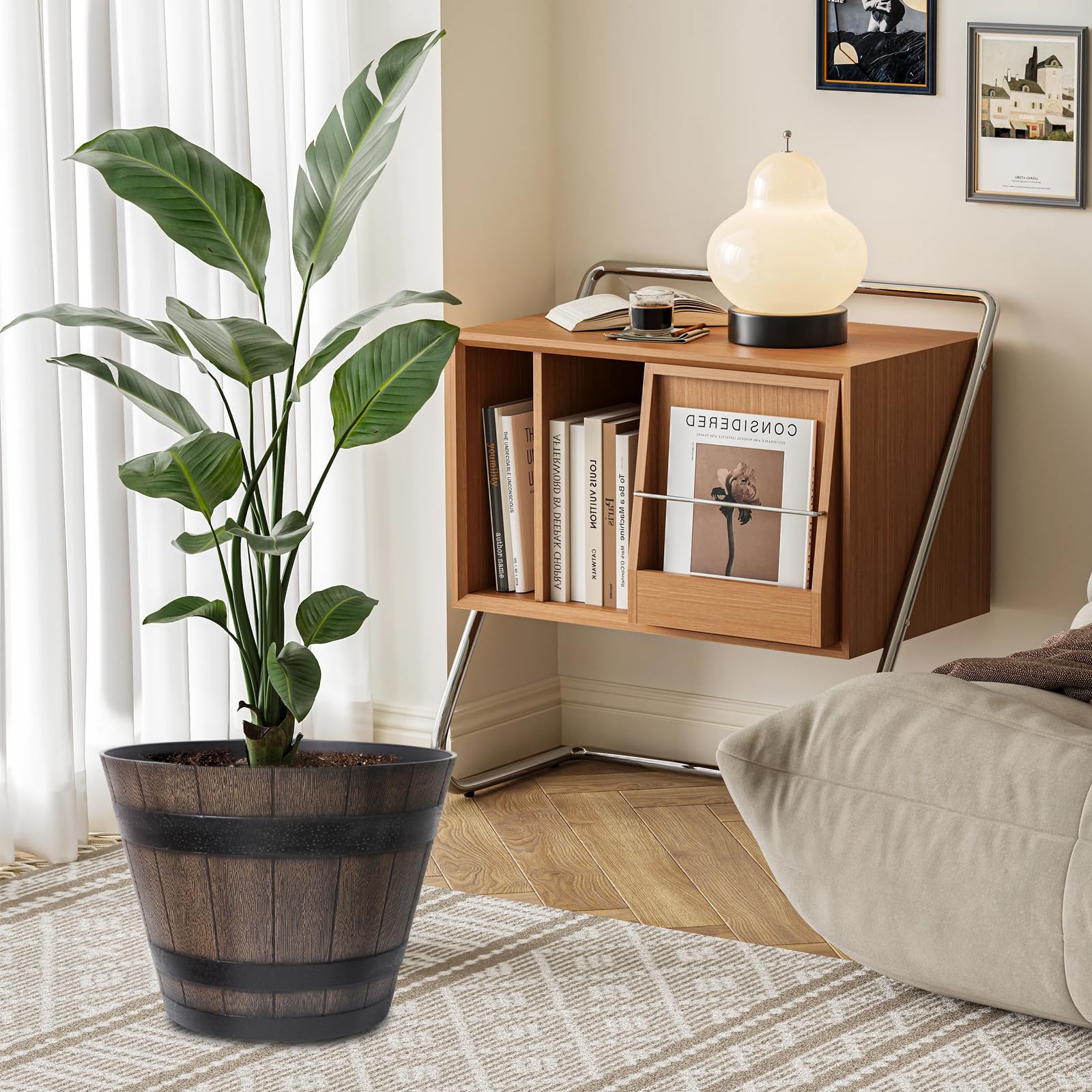 WEICHENGXING symmetric two-pot display for balanced entryways or patios