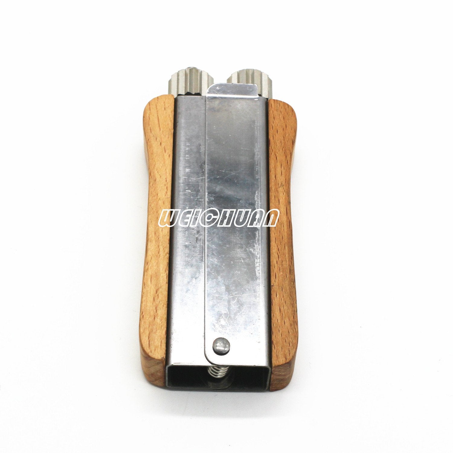 WEICHUAN wooden handle provides comfortable grip during tensioning