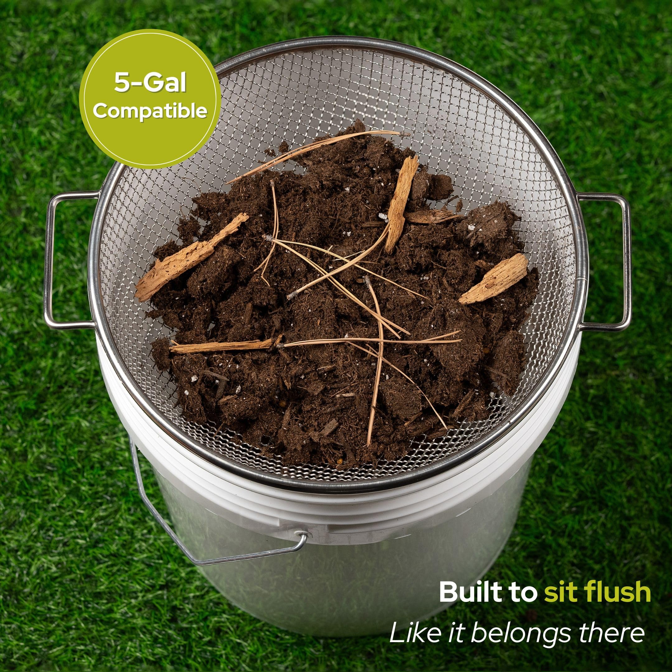 Wenses stainless steel garden sieve with sturdy handles for smooth shaking and control.